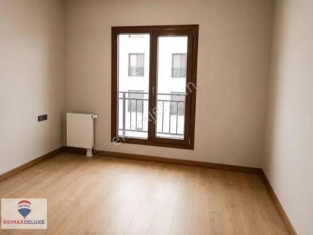 Remax Deluxe'den Sepetçi Toki Konutlarında 2+1 Kiralık Daire