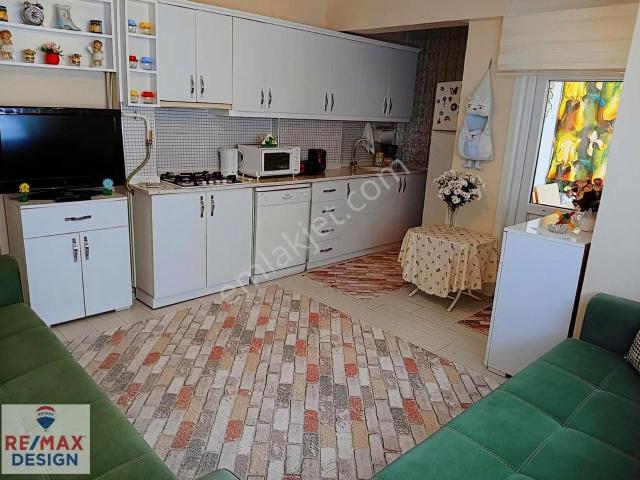 Remax Desıgn Karasu Yalı Mh. Plaj Merkezinde Satılık Daire !