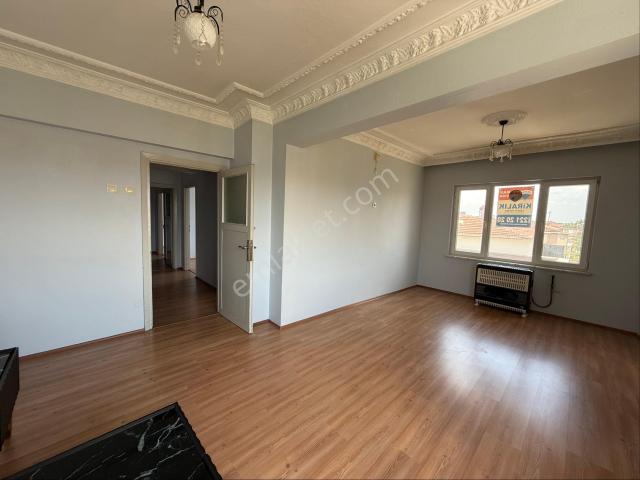Remax Desıgn Tekeler Mahallesi Ptt Bloklarında 3+1 Kiralık Daire