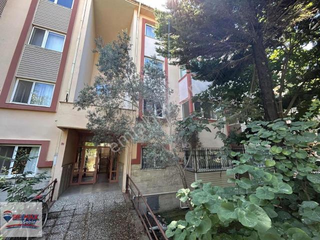 Re/max Şehir'den Adnan Menderes Mahalesinde Satılık Daire