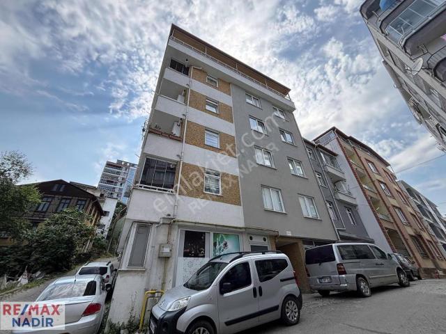 Remax Gayrimenkul Ülkü Uzun'dan Yeniyol'da 2+1 Satılık Daire