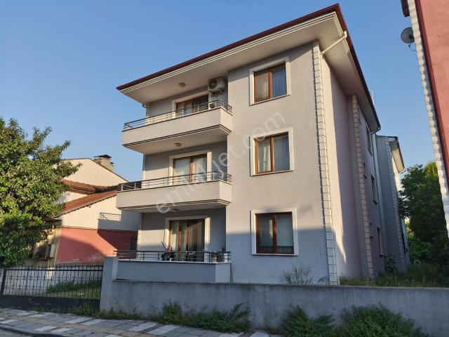 Remax Hür'den Bakkallar Durağı Yakını Kiralık Daire