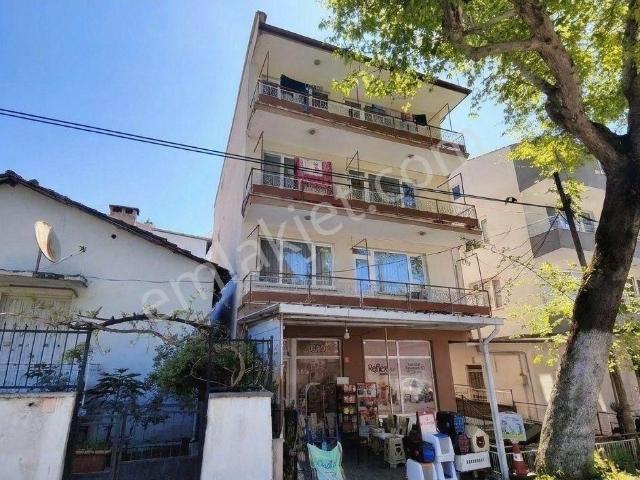Re/max İnci'den Zahire Pazarı Camii Karşısı 4 Katlı Satılık Komple Bina