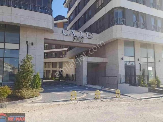 Re/max İnci'den Bandırma Cadde Port'ta Kıralık 1+1 Daire