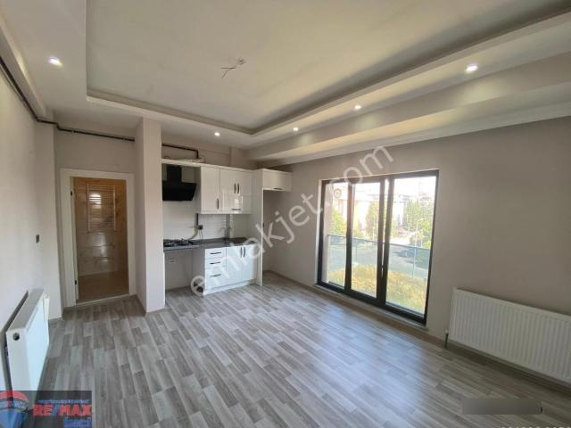 Re/max İnci'den Gaziosmanpaşa Mah’da 1+1 Kiralık Daire