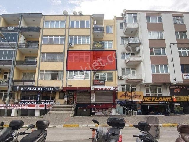Re/max İnci'den Özmerkez Karşısı Ara Kat Satılık 2+1 Daire