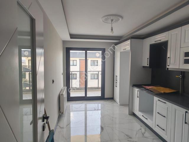 Remax Jet Yedi Eylül Mahallesinde Kiralık 150m2 3+1
