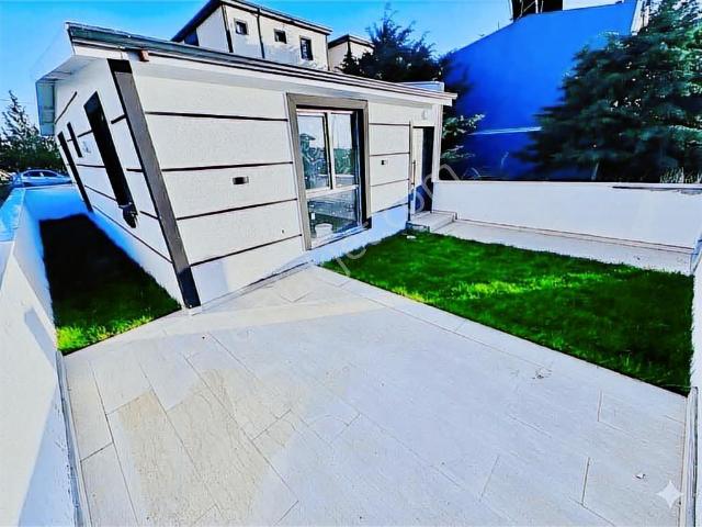 Re/max Kıyı'dan 2+1 Tekkatlı / Müstakil Ev /