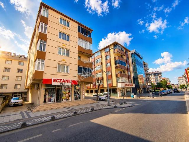 Remax Land'den Çerkezköy Merkez Atatürk Cadesi Kiralık Geniş 3+1