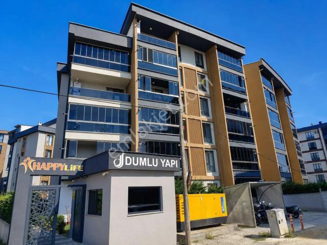 Re/max Land'den | Çerkezköy Tepe'de Lüks,full Eşyalı 1+1 Kiralık