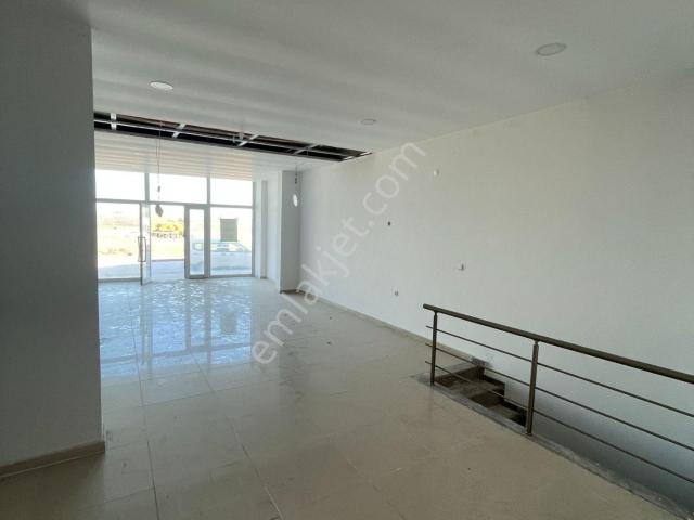 Re/max Land'den Fırsat Fiyata 130 M2 Dükkan Fiyat Düştü! Acil!