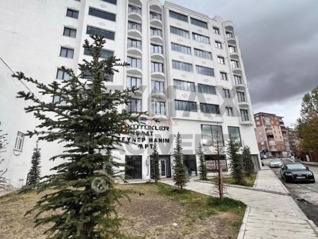 Re/max Lacivert'ten Kurtderesi'nde Satılık 4+1 Dubleks Daire