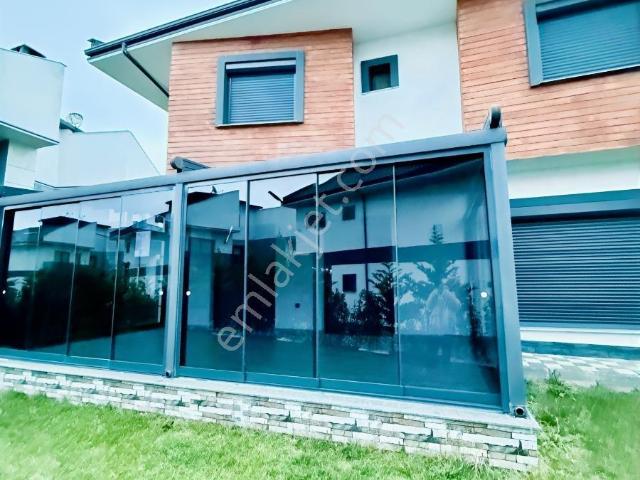 Remax Lavanda'dan Önerlerde Satılık 4+1 Villa