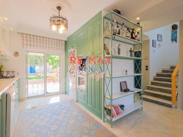 Remax Loca'dan Kuyuluk'ta Site İçi, Masrafsız Tripleks Villa