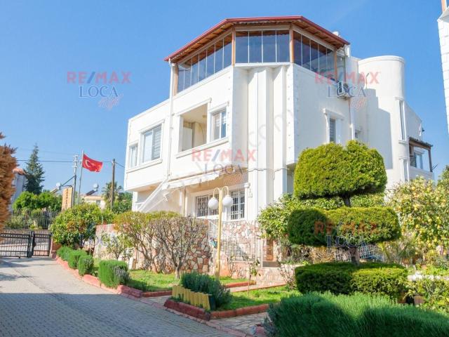 Remax Loca'dan Kuyuluk'ta Site İçi Müstakil Tadında Villa