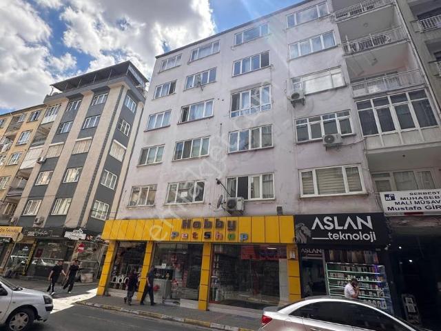 Remax Mıd Çarşı Içı Atalar Caddesı'nde Kıralık 3+1 Daıre