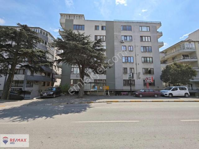 Remax Mıd 'den Satılık 200 M2 5+1 Dubleks Bandırma Caddesinde