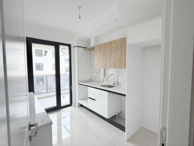 Remax Mavi Den Yeni Stad Yanı 3+1 Sıfır Daire