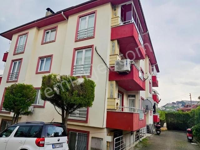 Remax Mavi Kemalpaşa'da Site İçi 5+1 Satılık Çatı Dubleks Daire