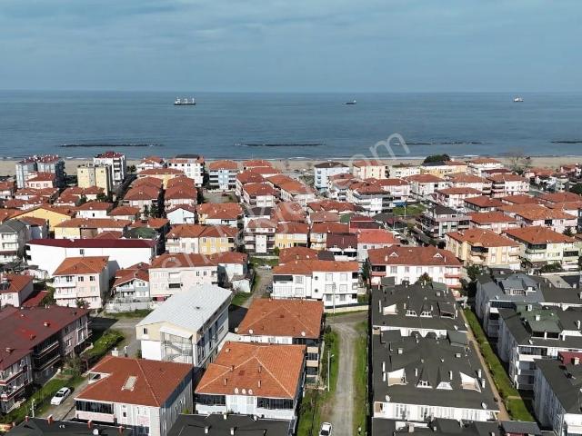 Re/max Mavi'den Mustakil Bahçeli Denize Yakın 2+1 Kombili Daire