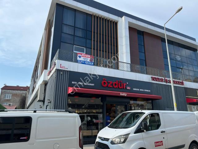 Remax Mavi'den Adapazarı Merkezde Kiralık Ofis