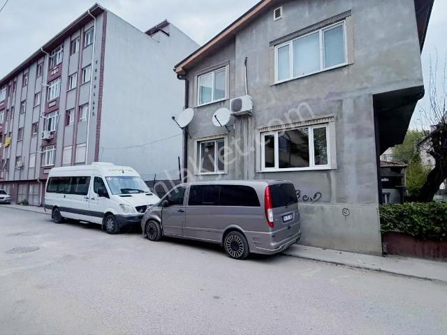Remax Mavi'den Adapazarı Orta Mahalle'de Kiralık 2+1 Daire