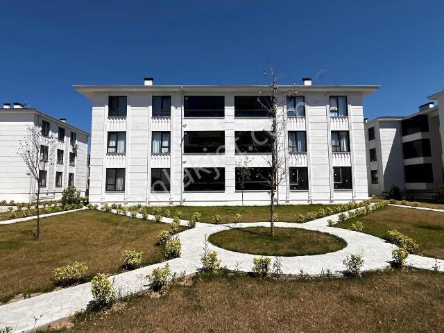 Remax Maviden Fatih Mah.120 M2 3+1 3.kat Kombili Cambalkonlu