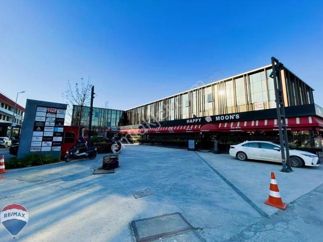 Remax Mavi'den, Serdivan Meydan İş Merkezinde 90 M², 2+1 Ofis