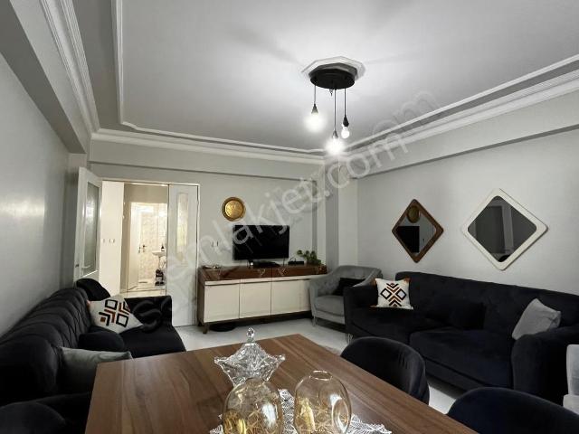 Remax Maviden 1409 Ada Küme Evlerde 3+1 Yenilenmiş Arakat Daire