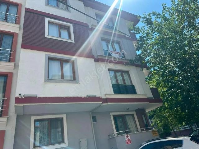 Remax Mid Altıeylül Sütlüce Mah Nef Civarı Eşyalı Kiralık 1+1