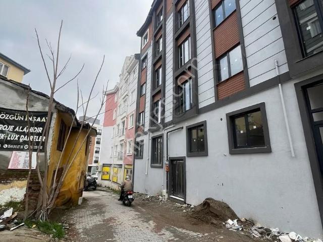 Remax Mid 'den Nefe Çarşıya Yürüme Mesafesinde Satılık Daire