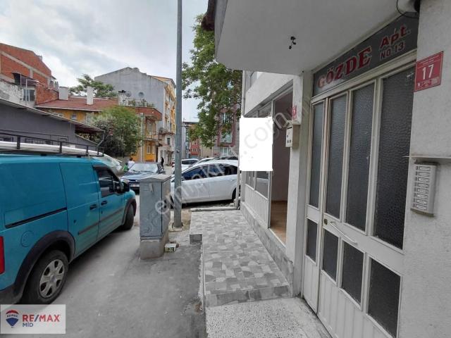 Remax Mid Karesı 1.oruçgazı Mahallesı Kıralık Dükkan