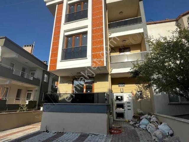 Remax Mid Hasanbasri Çantay Mah Yüksek Giriş Satılık 3+1 Daire