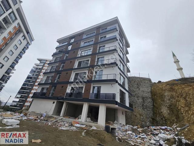 Remax Nadir'den Yatırım Fırsatlı 1+1 Satılık Daire. !