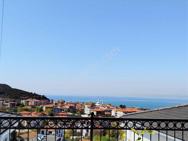 Remax Natural'den Gölcük Ulaşlı'da Deniz Manzaralı Satılık Villa