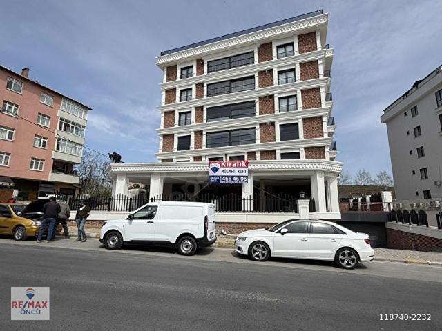 Remax Öncü Çekmeköy Ekşioğlu Mh Saray Cd Kiralık 550 m Dükkan