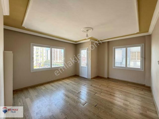 Remax Palm'den Atatürk Mah. Gmk Blv. Üzerinde Satılık 3+1 Daire