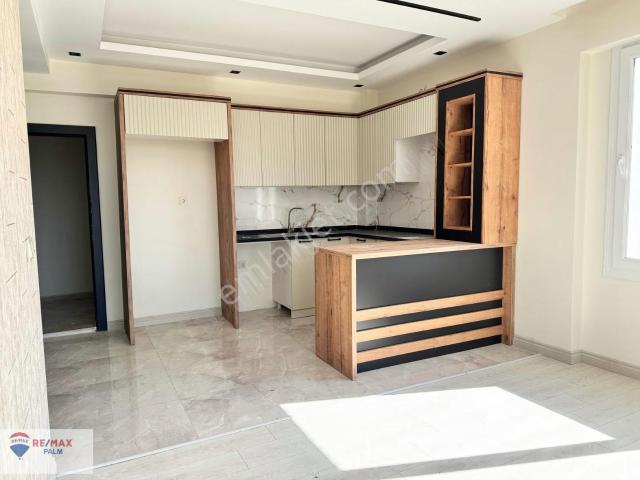 Remax Palmden Denize Yakın Havuzlu Aqua Parklı 1+1 Satılık Daire