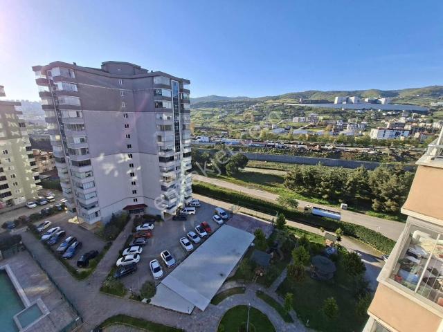 Derebahçe Yenişehir Sitesi'nde 4 + 1 Satılık Daire Fırsat