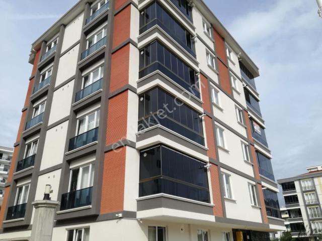 Remax Parladan Körfez Mahallesinde Eşyasız Satılık 1+1 Daire