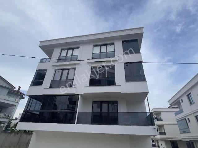 Re/max Parladan Körfezde Tramvaya Yakın Kiralık 1+1 Daire
