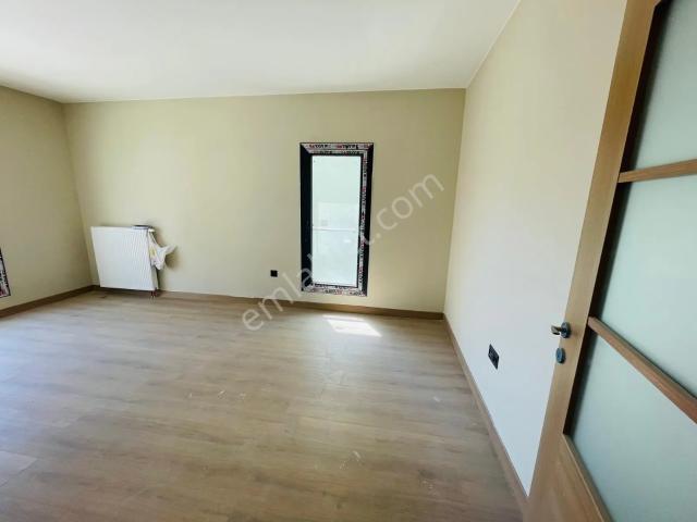 Re/max Selhattin'den Maltepe Toki Atış Okulunda 2+1 Arakat Daire