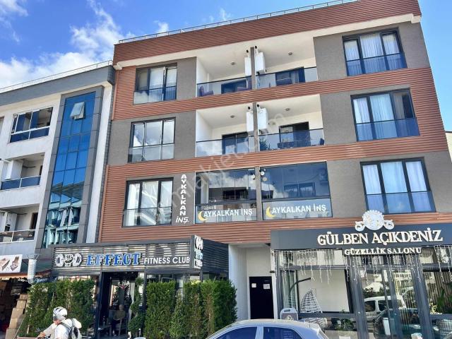 Re/max'dan Yalova Altınova Cumhurıyet Mah 3 + 1 Kıralık Daıre