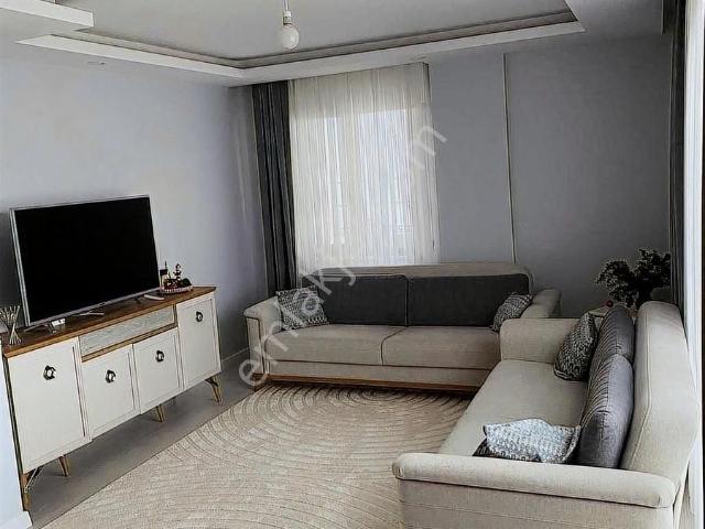 Re/max'tan 8 Kasım Mah. 6 Yaşında Arakat 2+1 Satılık Daire