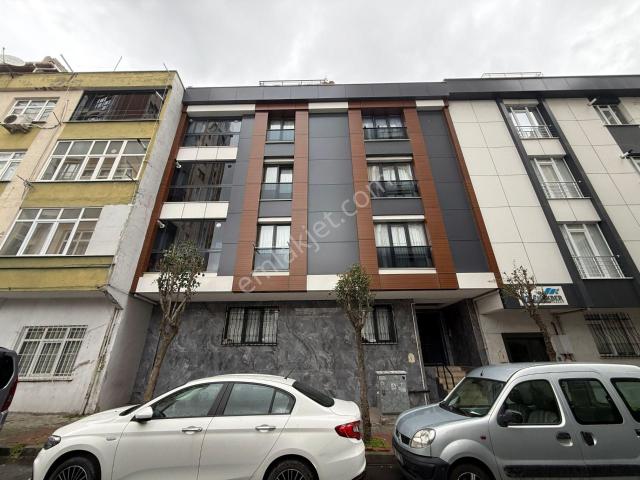 Remax'tan Güneşli'de 2+1 Krediye Uygun Satılık Yüksek Girş Daire