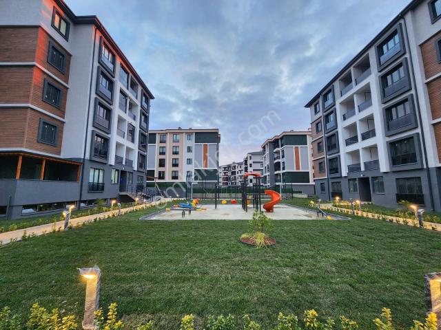 Re/max'tan Silivride Site İçinde Satılık Arakat 2+1 Sıfır Daire