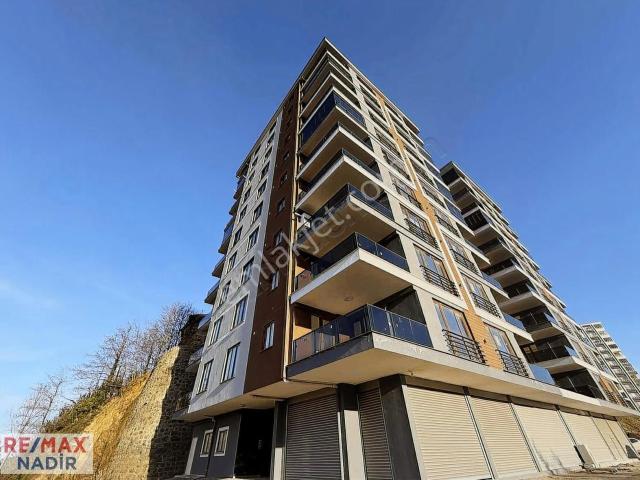 Remaxten Tirebolu Demirci Mh. Deniz Manzaralı Satılık 3+1 Daire