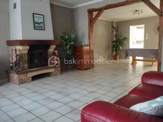 ? BAISSE DE PRIX – Maison 175 m² – 4 chambres – Garage – Remicourt – 189 000