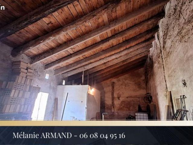 Remise 1 pièce 192 m²