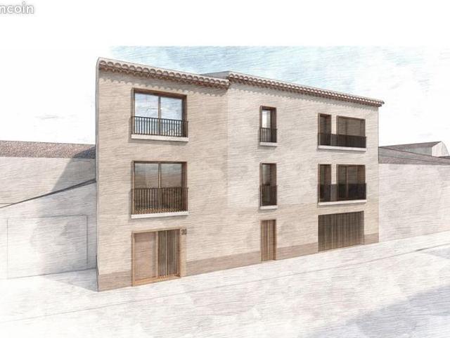 Remise 1 pièce 195 m²